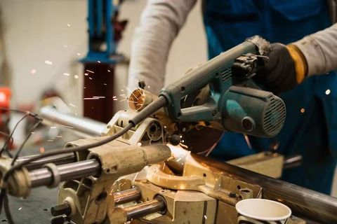 Grinding Technology: Accurate Material Removal & Metalworking